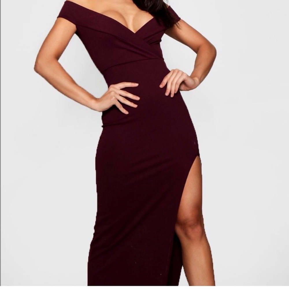 Boohoo Elegant Off-Shoulder Burgundy Dress